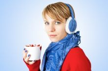 Stärken Sie Ihr Immunsystem für die kalte Jahreszeit! Die auf den Bildern abgebildeten Personen stehen nicht in direktem Zusammenhang mit dem Inhalt des Textes. Die Personen leiden weder an der dargestellten Krankheit, noch an einer anderen in den Texten beschriebenen Krankheiten.