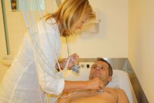 Auch durch niedergelassenen ÄrztInnen kann künfig die Zuweisung zum Kardiomobil erfolgen