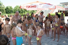 Großer Andrang herrschte beim Wett-Schmieren!