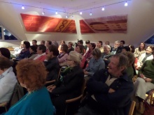 Interessierte ZuhörerInnen in Hof.