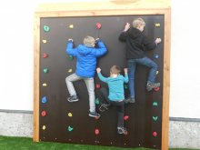 Spaß an der Kletterwand (Bild gestellt von der Volksschule Leogang)