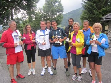 Die Sieger des Tennis-Turniers.