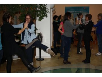 Beschwingte Teilnehmerinnen