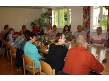 Erstes Treffen der Henndorfer Gruppe