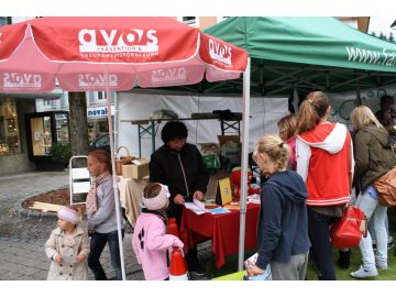 Großes Interesse bei der Trink-Oase.