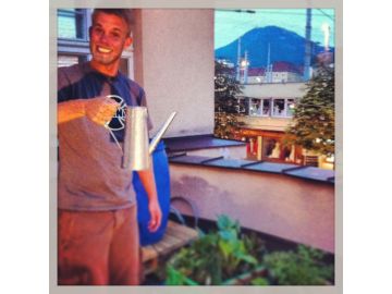 Hochmotivierter nächtlicher Gießeinsatz.