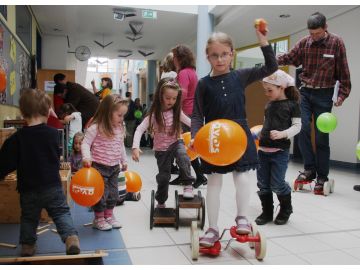 Kinder bei Spiel und Spaß