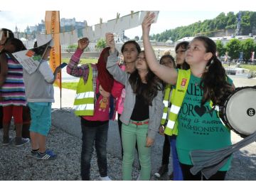 Erst einmal wird gelesen...