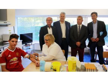 Landeshauptmann stv. Dr. Stöckl, SGKK-Obmann Andreas Huss, MBA, Wolfgang Reindl und Dr. Peter Kowatsch beim Boxenstopp.