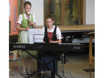 Musikalische Untermalung bei der Gesunde Gemeinde Ortstafelverleihung