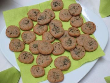 Parmesan-Rosmarin-Cracker